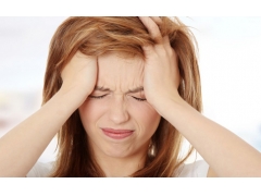 经行头痛用艾艾贴如何调理？