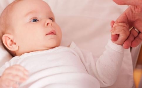 艾艾贴调理小儿便秘 艾艾贴调理小儿便秘